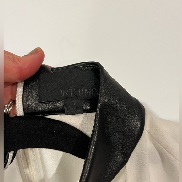 Intermix Blouse with leather collar and cuff sleeves - Picture 5 of 5